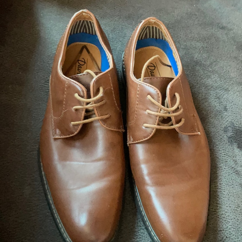 Men’s dress shoes